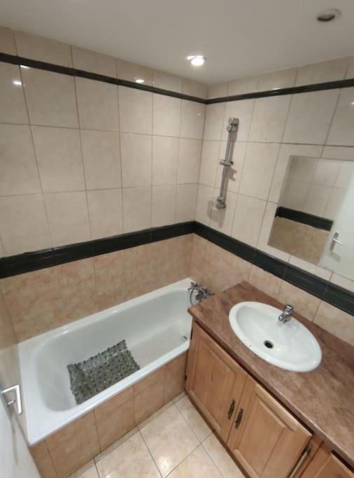 Duplex Cosy Διαμέρισμα Gonesse Εξωτερικό φωτογραφία