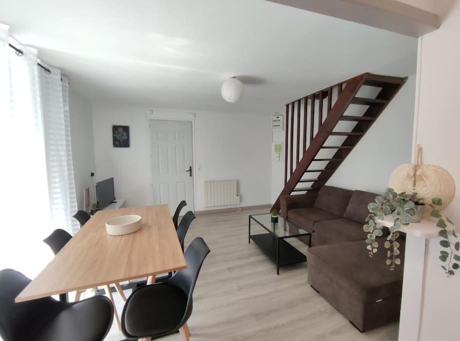 Duplex Cosy Διαμέρισμα Gonesse Εξωτερικό φωτογραφία